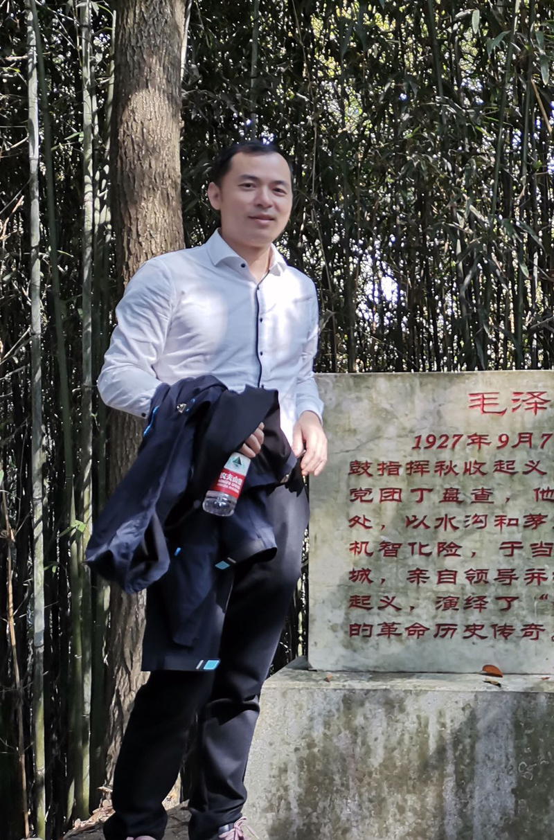张杨.jpg