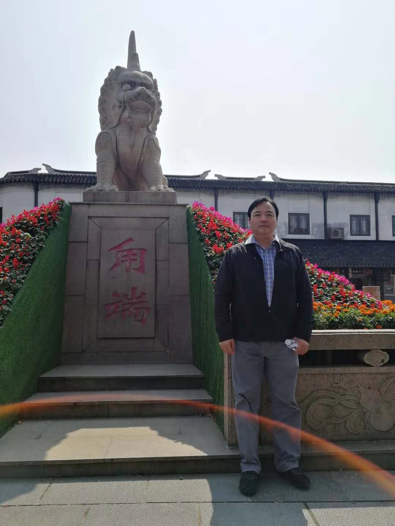 庞春.jpg